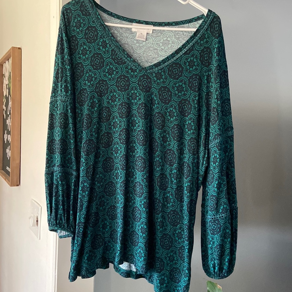Long sleeved Women’s blouse